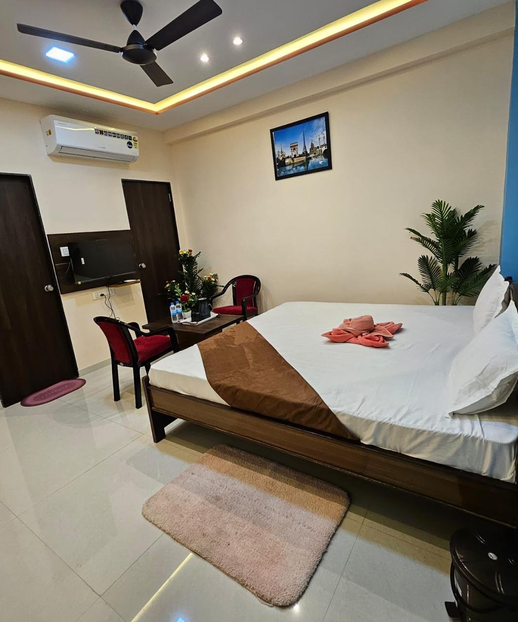 Deluxe room at Nirmal Luxurious Home Stay