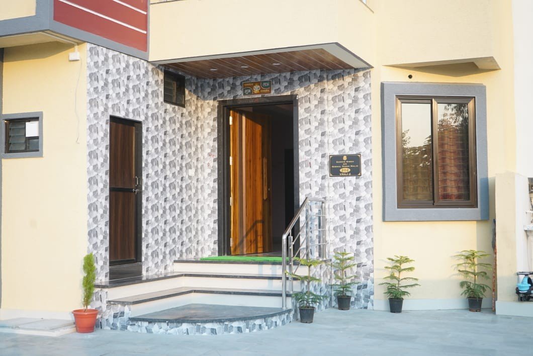 Entrance of Nirmal Luxurious Home Stay